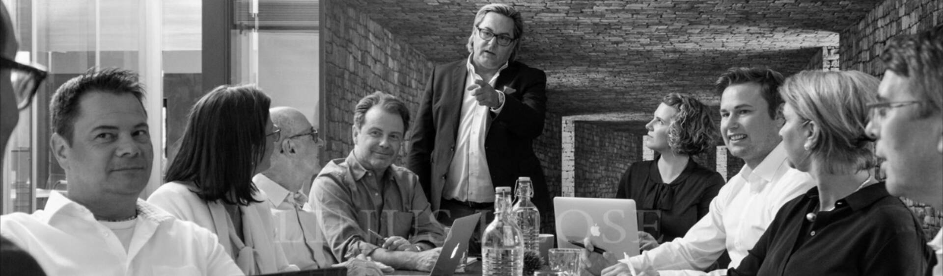 header-gruppe-sw - Ihr Partner für gebrauchte Software-Lizenzen