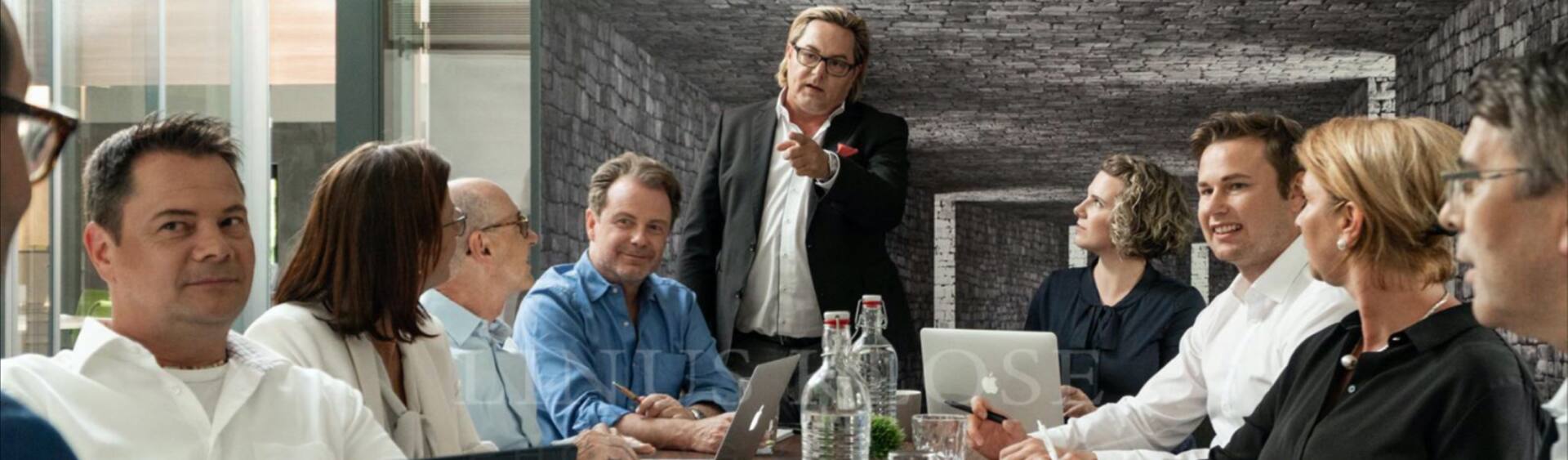 header-gruppe - Ihr Partner für gebrauchte Software-Lizenzen